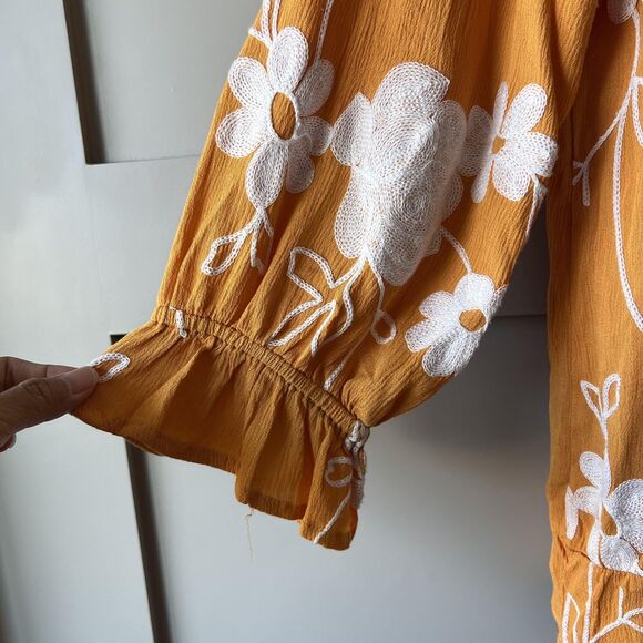 Liv Los Angeles Blouse Women XL Yellow Floral Embroidered Boho Peasant Top Shirt - Picture 4 of 10